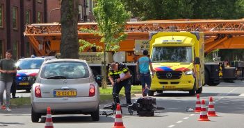 Fietsster (80) zwaargewond na aanrijding met auto in Sliedrecht