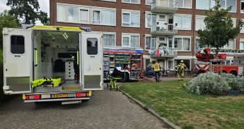 Zwaargewonde bij woningbrand in Dordrecht