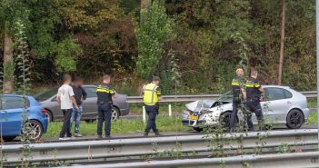 Kijker ernstig ongeval A15 Alblasserdam botst tegen voorligger