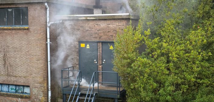 Brand gesticht in transformatorhuisje Alblasserdam
