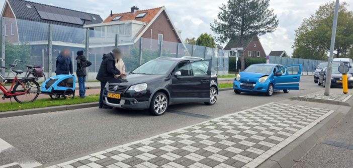 Botsing op Oude Torenweg in Alblasserdam