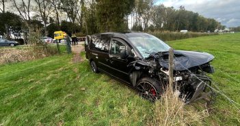 Frontale botsing op N214 bij Noordeloos zorgt voor lange files in regio