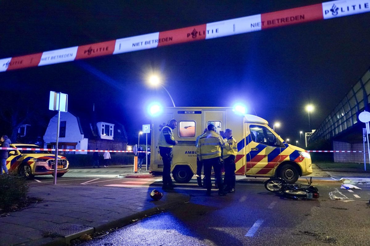 Man ernstig gewond na aanrijding in Sliedrecht; veroorzaker rijdt door
