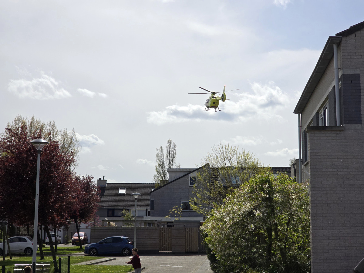Traumahelikopter naar Zwijndrecht voor medische noodsituatie