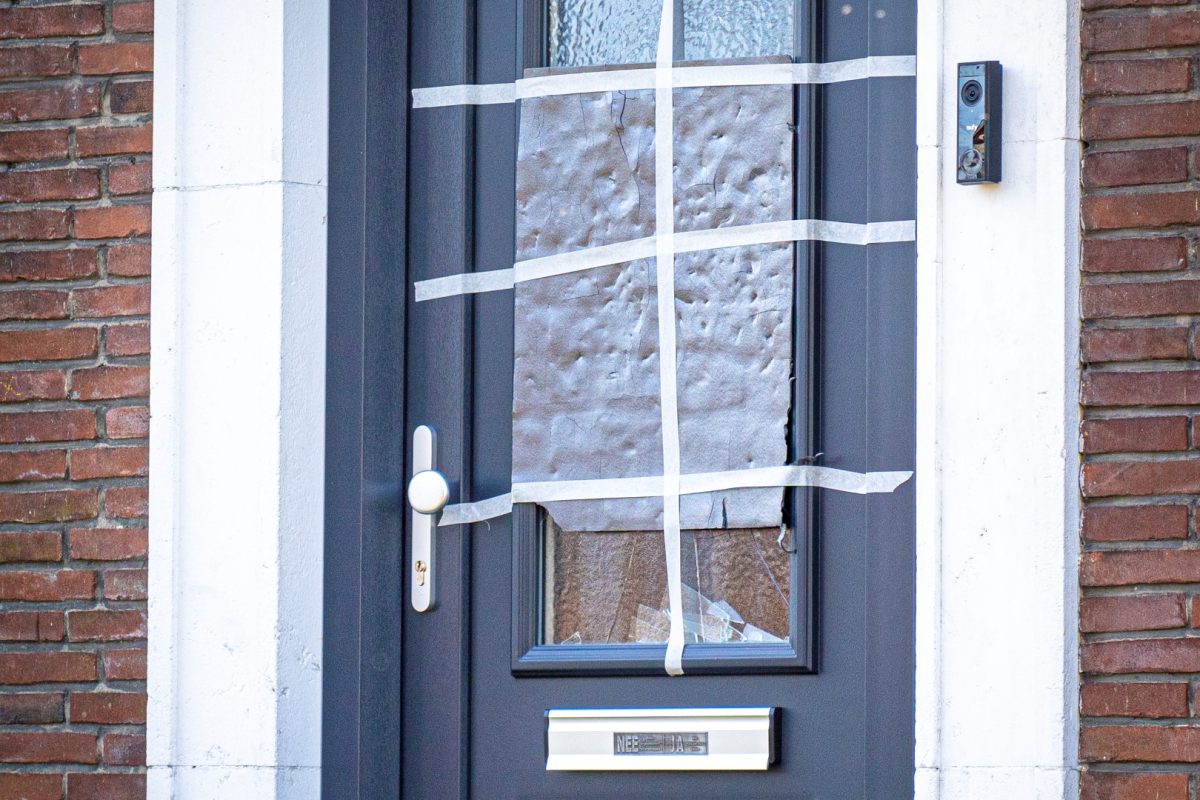 Vechtpartij en vernielde ruit in Alblasserdam; één gewonde