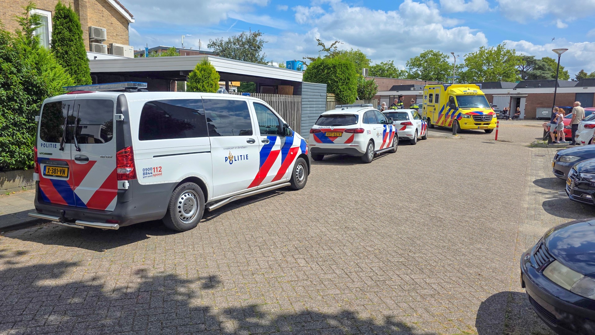 Politieagente raakt onwel tijdens werk in Alblasserdam