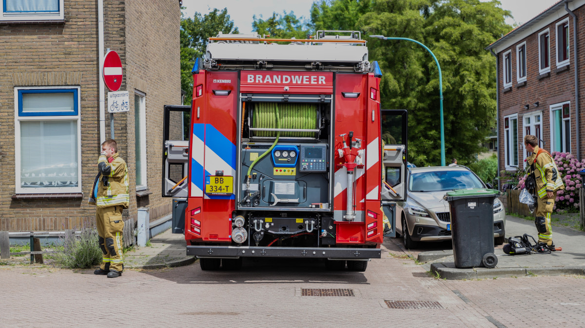 Brandweer opgeroepen voor woningbrand in Alblasserdam