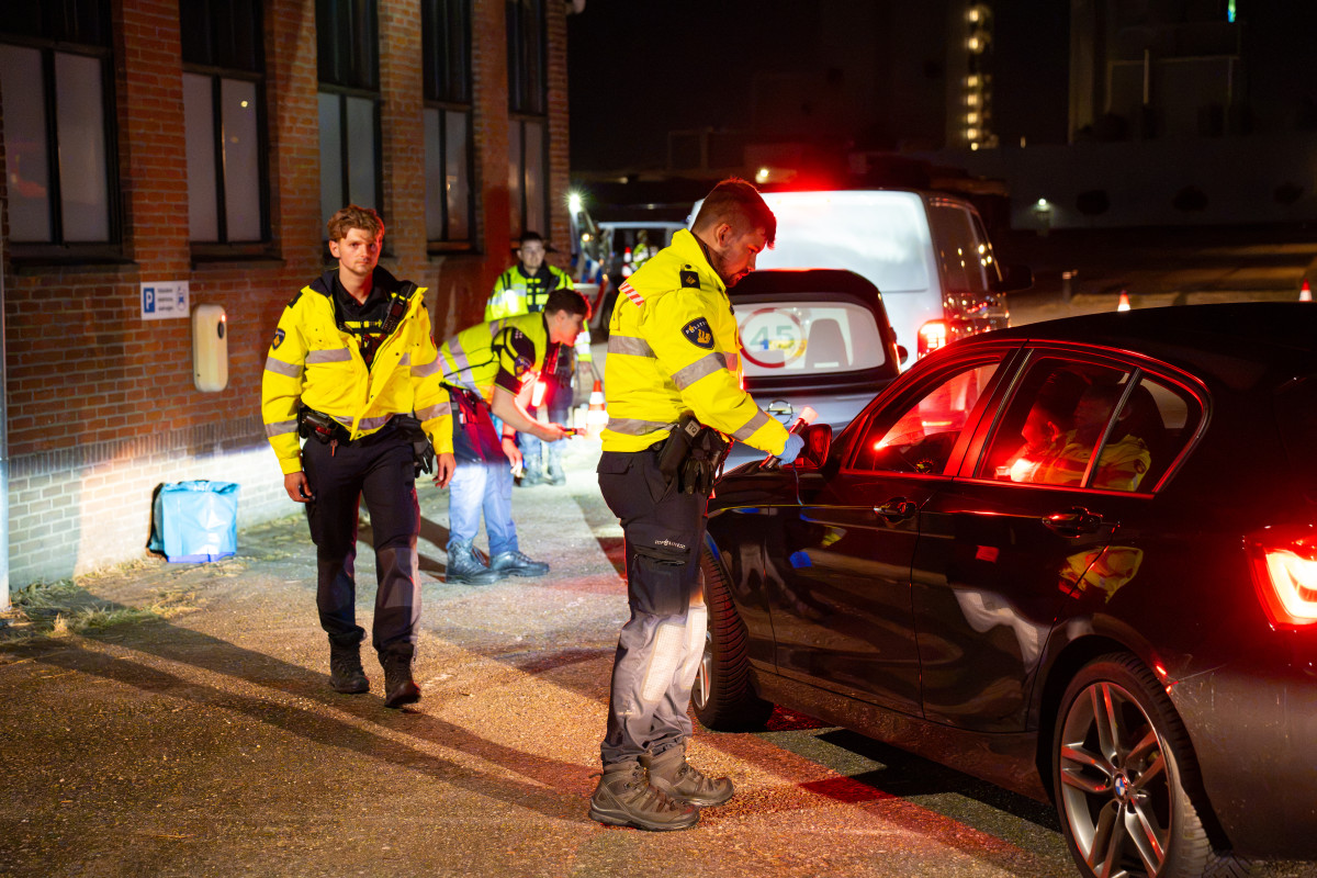 Politie houdt 18 personen aan voor rijden onder invloed na alcoholcontroles in Gorinchem
