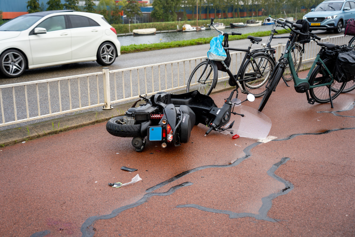 Twee scooterrijders gewond bij valpartijen in Gorinchem